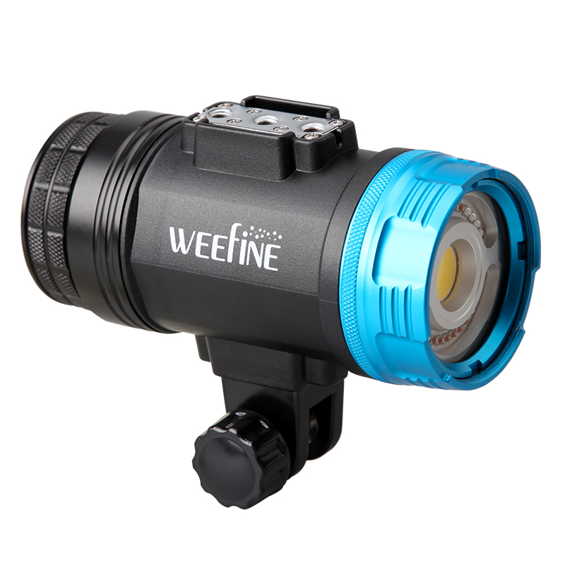 WEEFINE WF082 Smart Focus 5000 - مراجعة Dive Flashlight 5000 Lumens Underwater وسعره